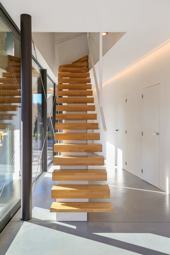 Image d'un escalier en bois