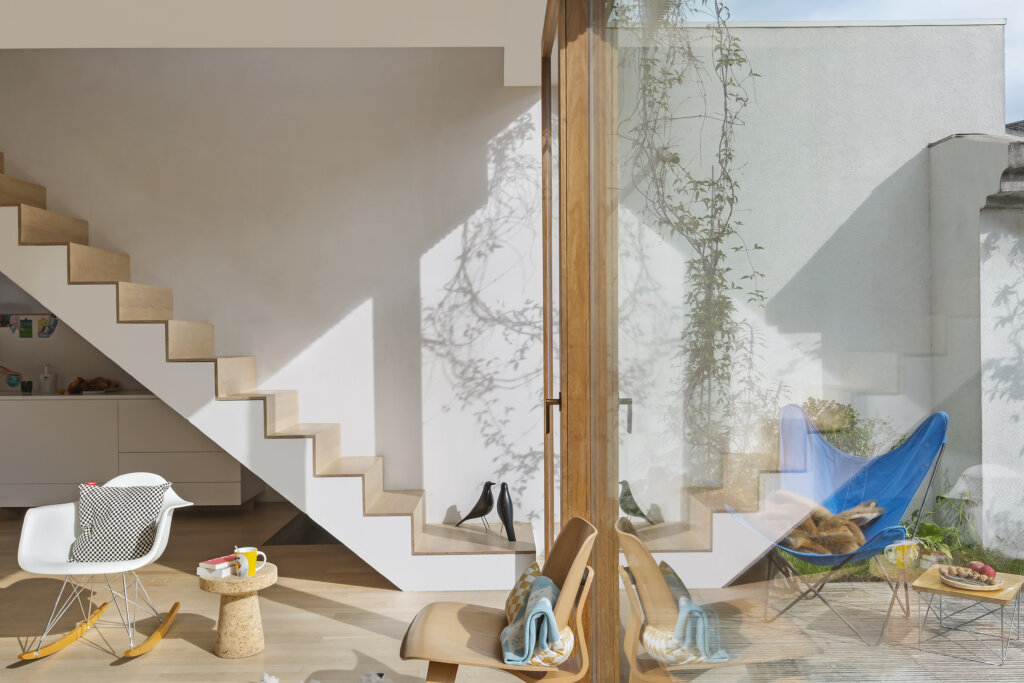 Image d'un escalier en bois